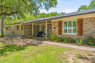 1309 Cliff Drive, Graham, TX 76450