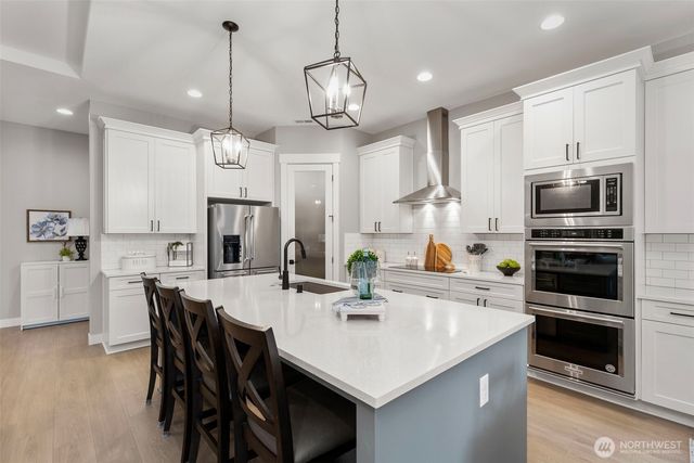 930 SW J H Road, Port Orchard, WA 98367