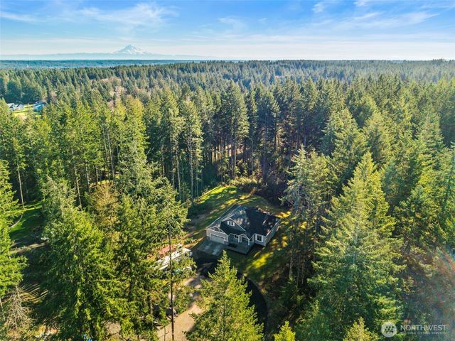 930 SW J H Road, Port Orchard, WA 98367