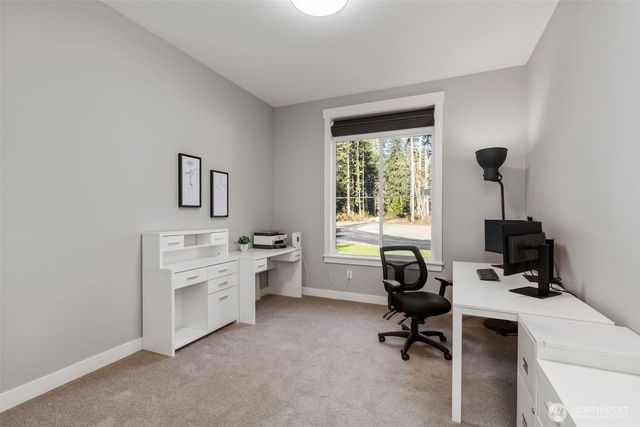 930 SW J H Road, Port Orchard, WA 98367