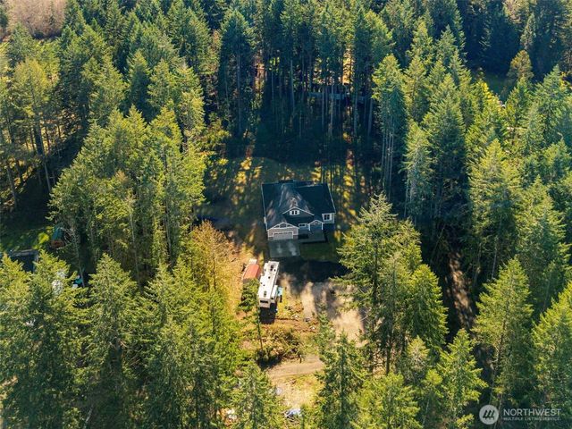 930 SW J H Road, Port Orchard, WA 98367