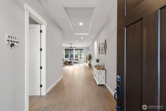 930 SW J H Road, Port Orchard, WA 98367