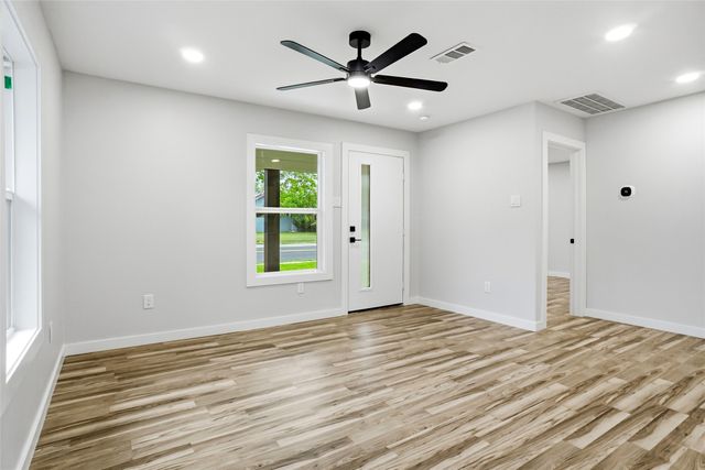 317 S Walker Street, Mesquite, TX 75149