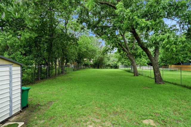 317 S Walker Street, Mesquite, TX 75149