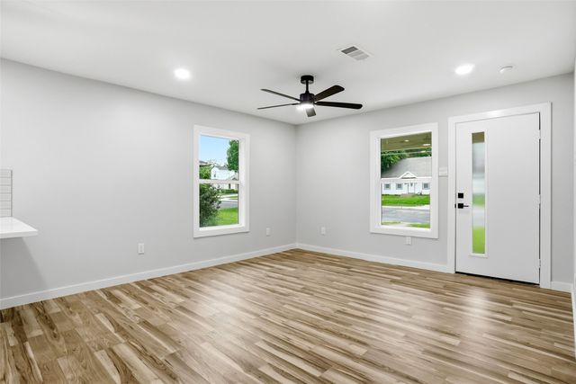 317 S Walker Street, Mesquite, TX 75149