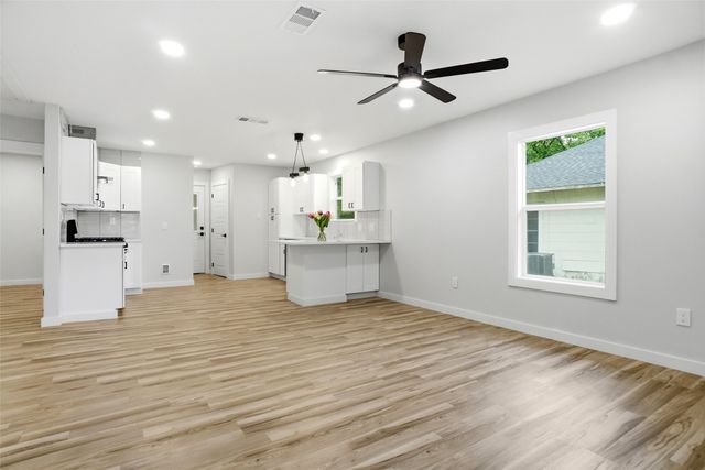 317 S Walker Street, Mesquite, TX 75149
