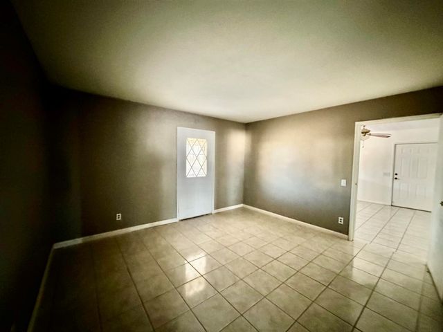 610 E Chanslor Way, Blythe, CA 92225