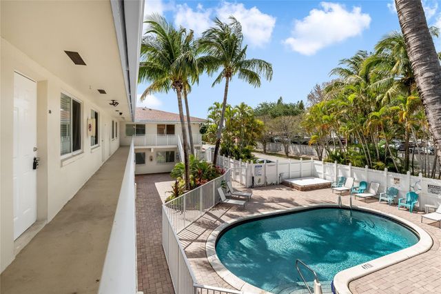 1856 NE 46th St F7, Fort Lauderdale, FL 33308