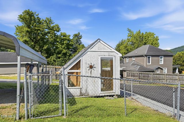 310 Pine Street, Erwin, TN 37650