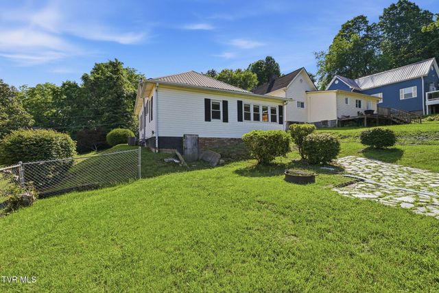 310 Pine Street, Erwin, TN 37650
