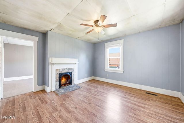 310 Pine Street, Erwin, TN 37650