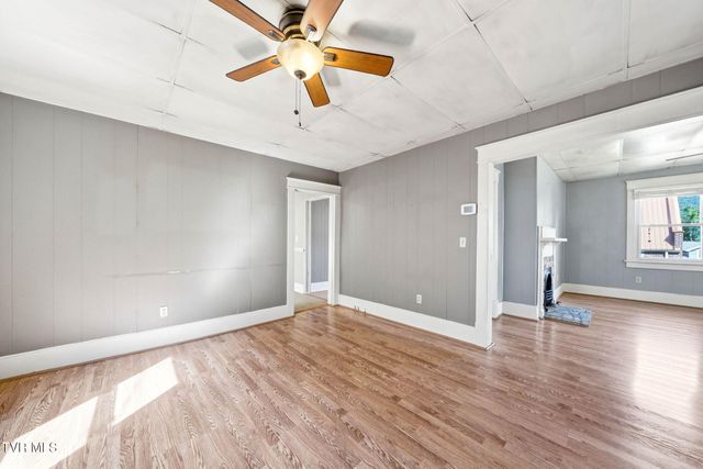 310 Pine Street, Erwin, TN 37650