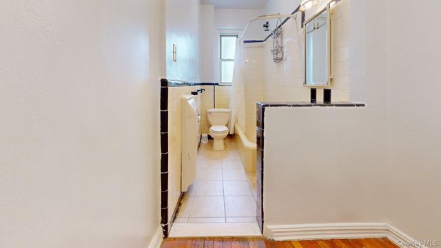 111-39 76th Road D8, Forest Hills, NY 11375