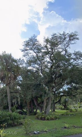 3200 King ST, Fort Myers, FL 33916