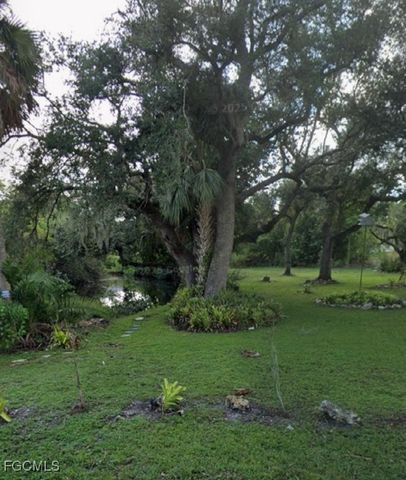 3200 King ST, Fort Myers, FL 33916