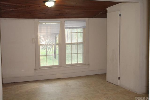 604 E 5, Russellville, AR 72801