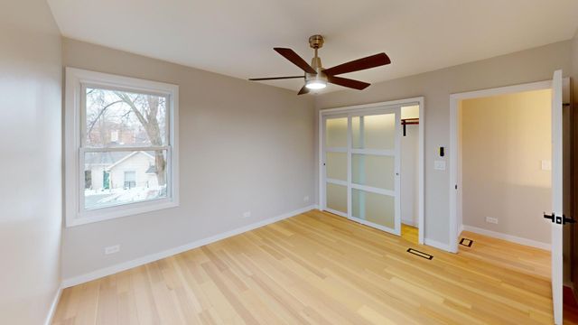 8325 W Forest Preserve Avenue, Chicago, IL 60634