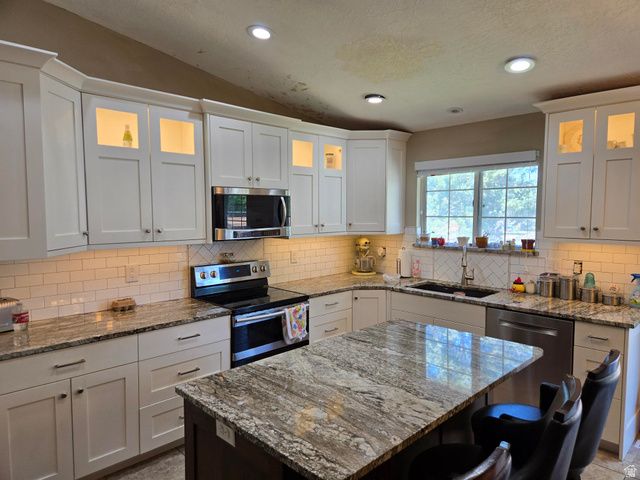 2994 W 5750 S, Roy, UT 84067