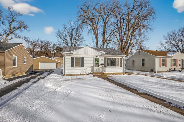 3533 Wyoming Avenue S, Saint Louis Park, MN 55426