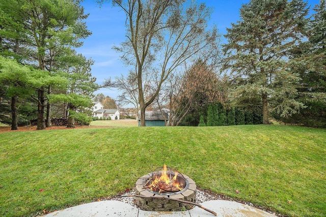 6231 Stable Glen Court, Kalamazoo, MI 49009