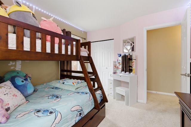 6900 Olde Gatehouse Road, Tinley Park, IL 60477