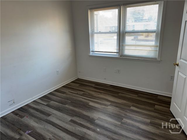 910 Staley Avenue, Savannah, GA 31405