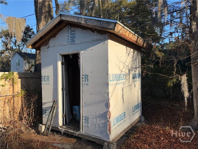 910 Staley Avenue, Savannah, GA 31405