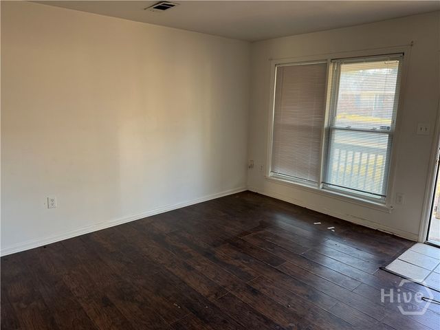 910 Staley Avenue, Savannah, GA 31405