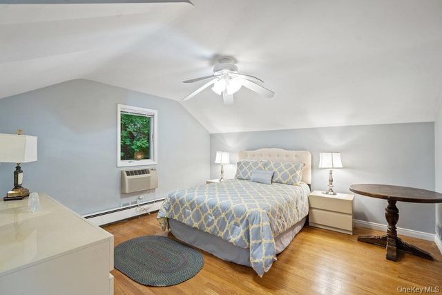 12 Chester Drive, Great Neck, NY 11021