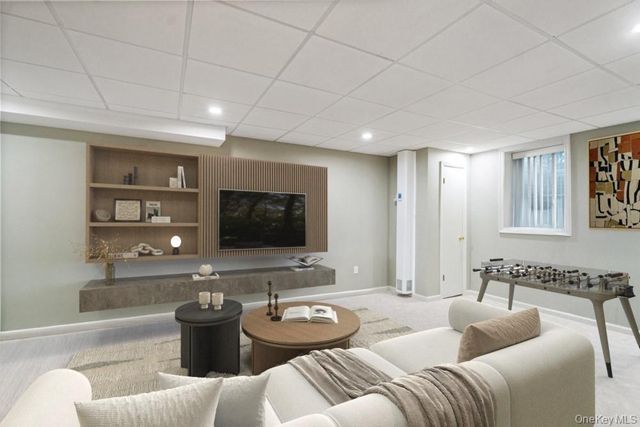 12 Chester Drive, Great Neck, NY 11021