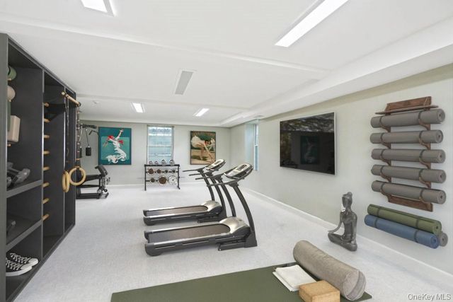 12 Chester Drive, Great Neck, NY 11021