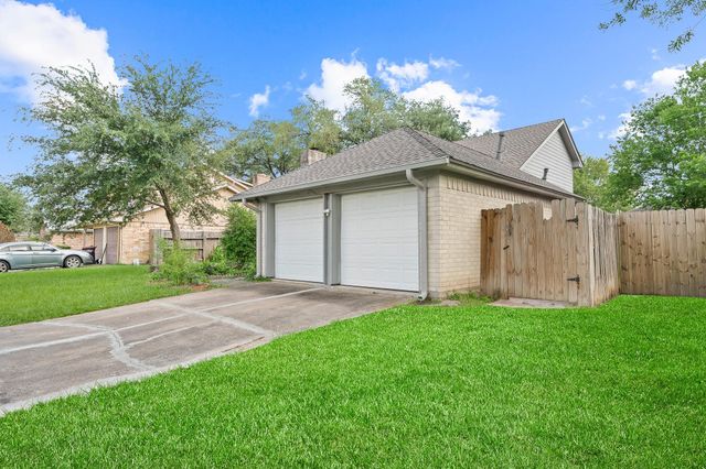 1823 Mandrill Lane, Houston, TX 77067
