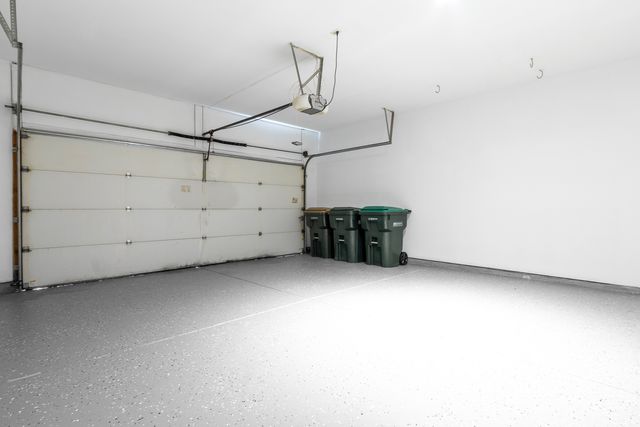 25653 S Bridle Path, Channahon, IL 60410