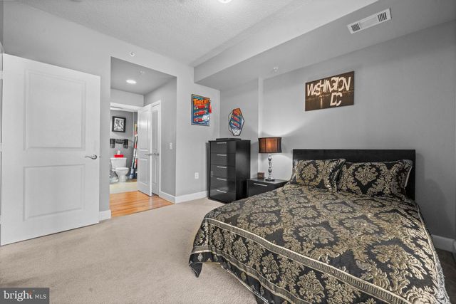 3600 S GLEBE RD #215W, Arlington, VA 22202