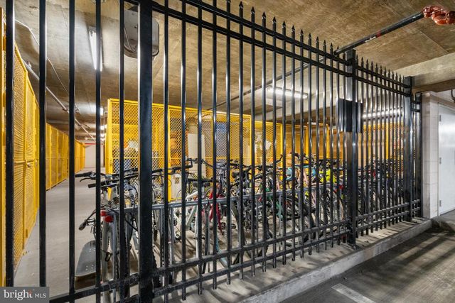 3600 S GLEBE RD #215W, Arlington, VA 22202