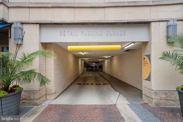 3600 S GLEBE RD #215W, Arlington, VA 22202