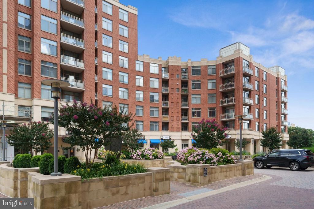 3600 S GLEBE RD #215W, Arlington, VA 22202