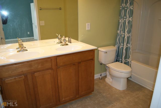 2754 Deerwood Lane, Atlanta, GA 30331