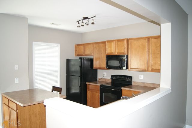 2754 Deerwood Lane, Atlanta, GA 30331