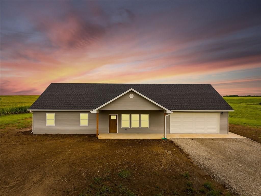 9340 SE 216th Street, Lathrop, MO 64465