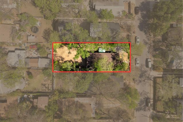 2710 E 3rd ST, Austin, TX 78702