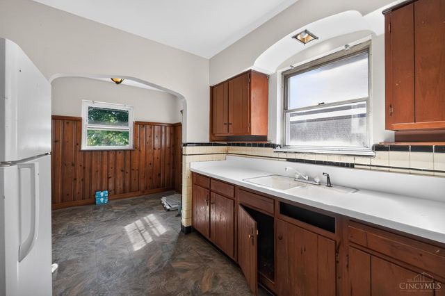 3315 Queen City Avenue, Cincinnati, OH 45238