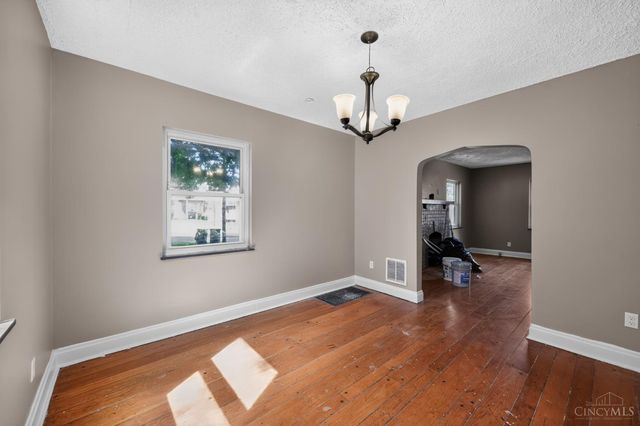 3315 Queen City Avenue, Cincinnati, OH 45238