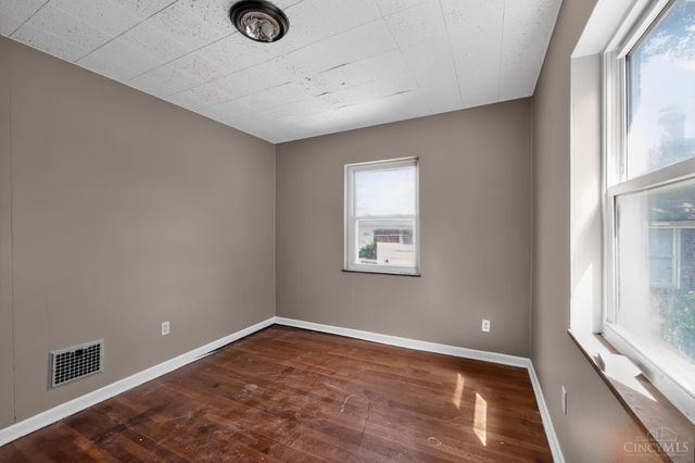 3315 Queen City Avenue, Cincinnati, OH 45238