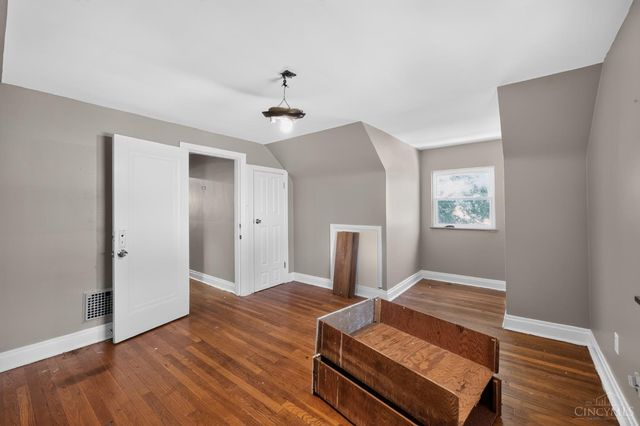 3315 Queen City Avenue, Cincinnati, OH 45238