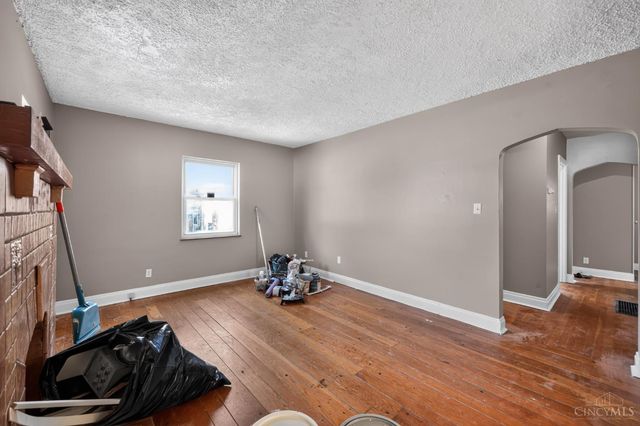 3315 Queen City Avenue, Cincinnati, OH 45238