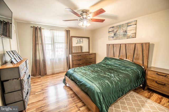 807 OAKWOOD DR, Glenolden, PA 19036