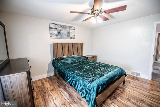 807 OAKWOOD DR, Glenolden, PA 19036