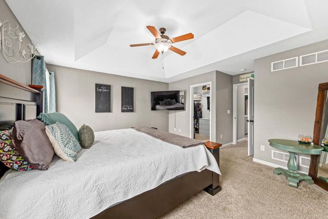 W206N16377 Marshland DRIVE, Jackson, WI 53037