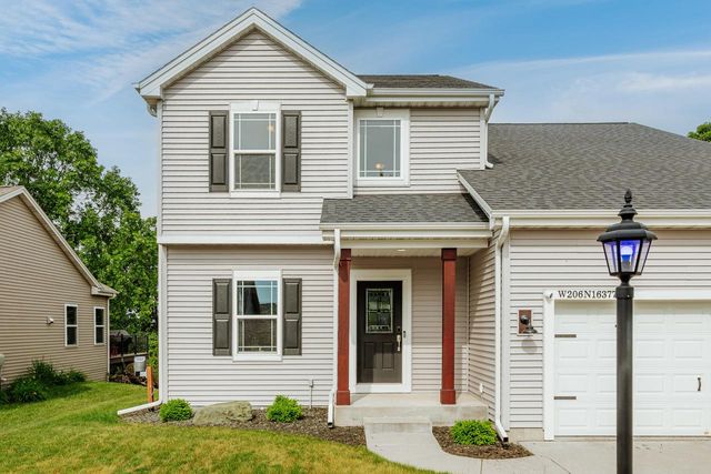 W206N16377 Marshland DRIVE, Jackson, WI 53037